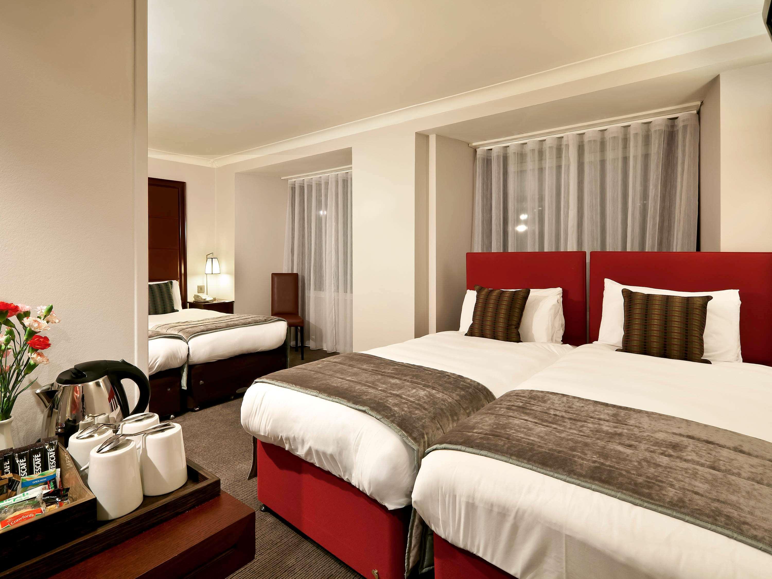 Mercure London Kensington Hotel Exterior photo