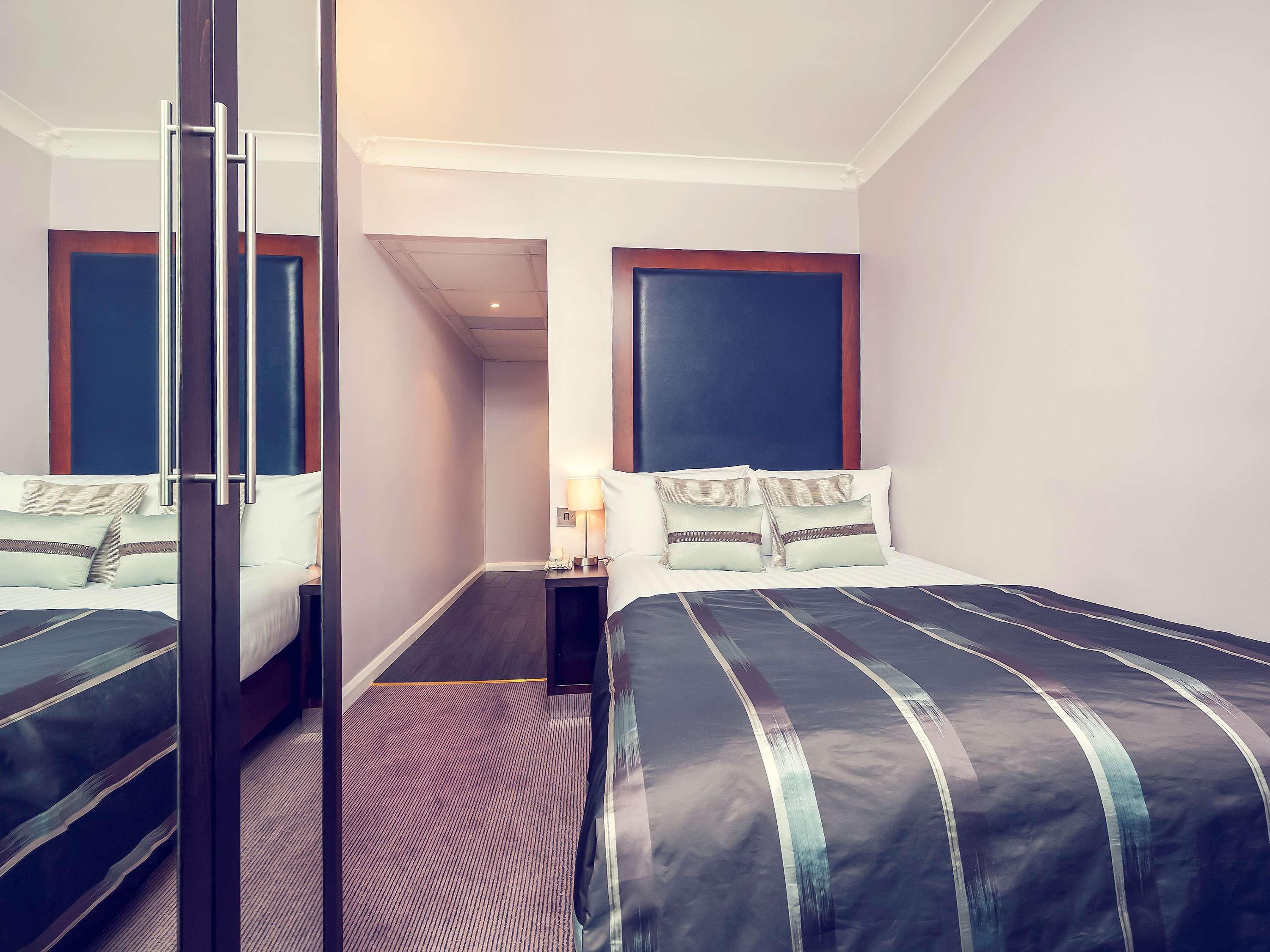 Mercure London Kensington Hotel Exterior photo