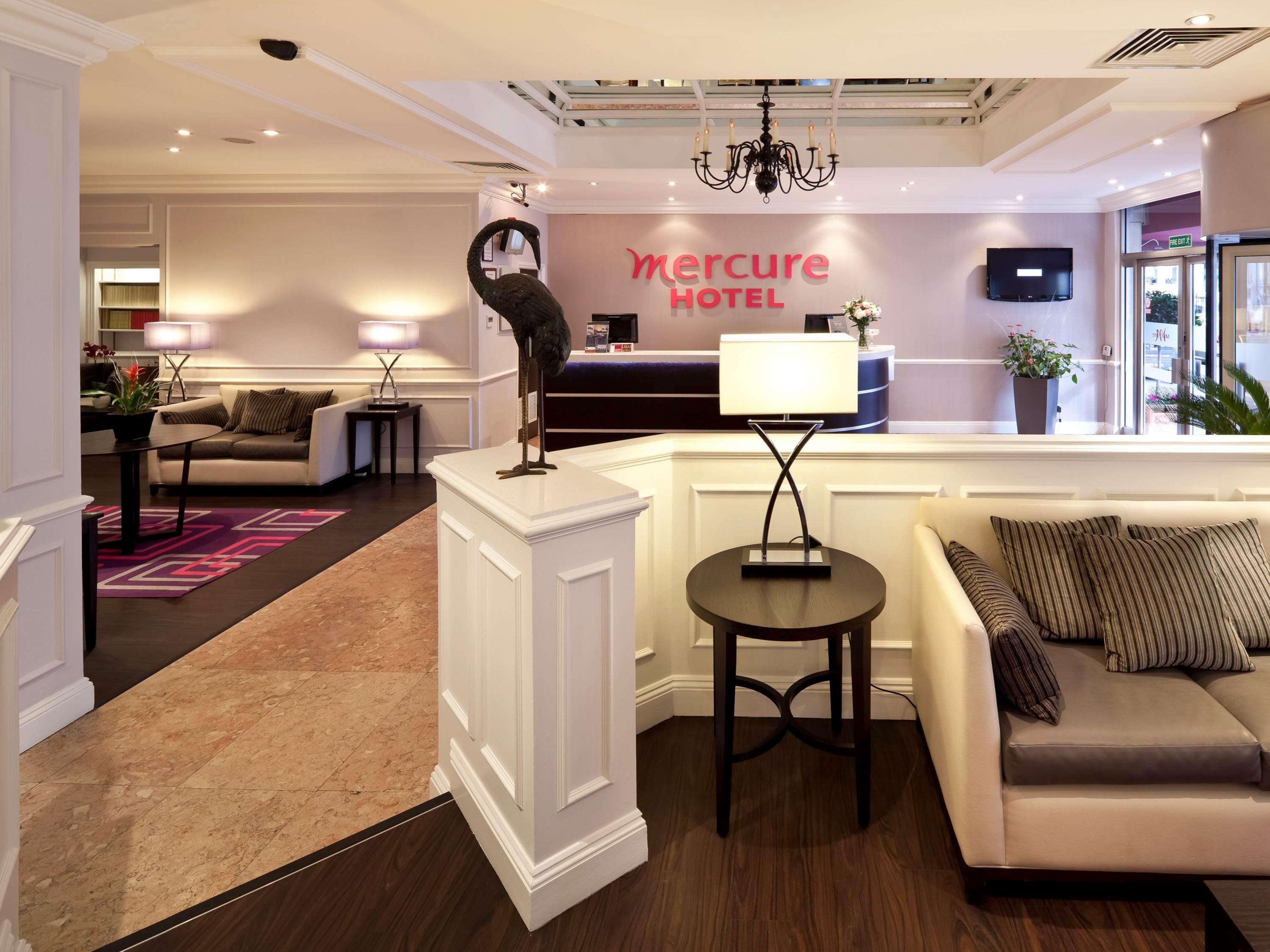 Mercure London Kensington Hotel Exterior photo